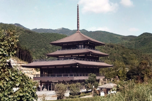 鉄閣寺
